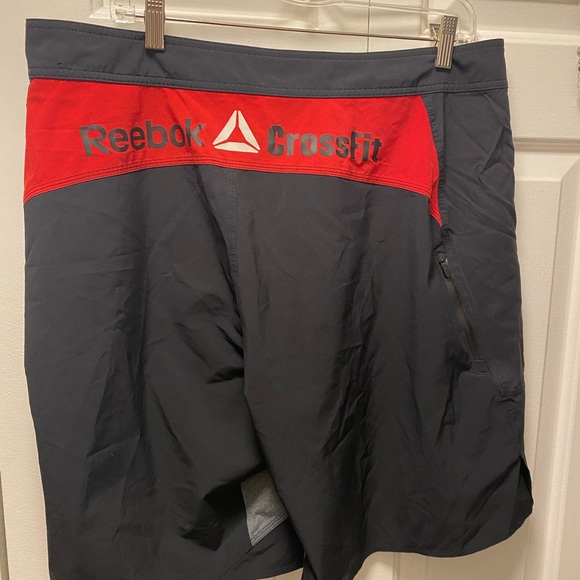Reebok Crossfit Shorts Men’s Pocket Stretch Material Length 21” Black Red SZ LG - Picture 5 of 15